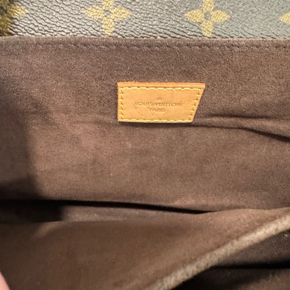Louis Vuitton Brown Métis Pouchette Monogram Bag - Picture 9 of 11